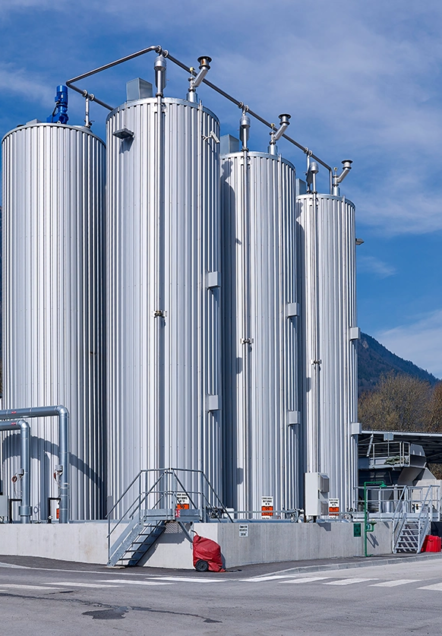 P049_HeroProduct-desktop